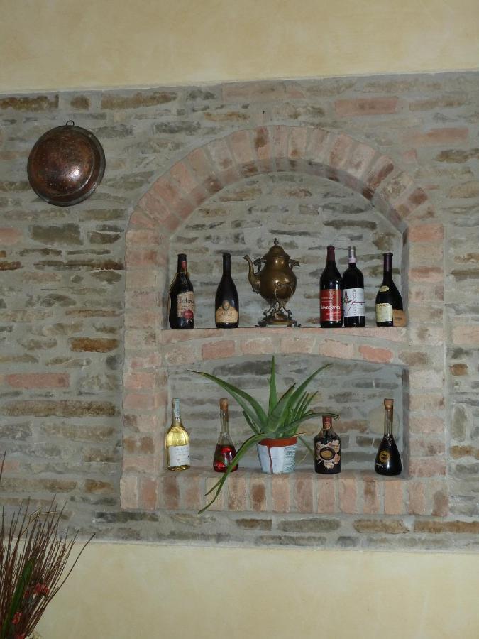 Agriturismo San Martino Castiglione Tinella Eksteriør billede