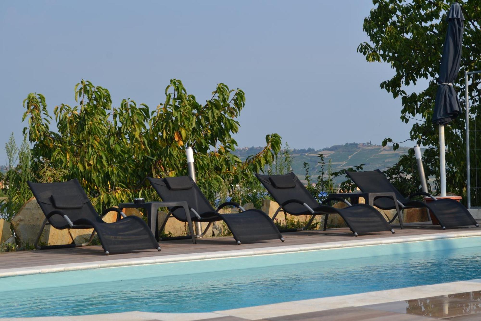 Agriturismo San Martino Castiglione Tinella Eksteriør billede